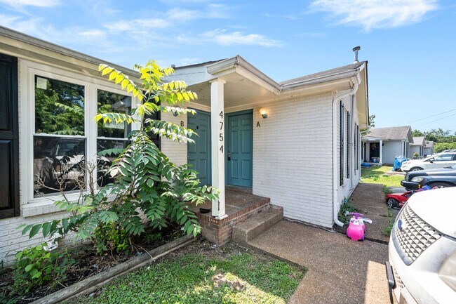 Foto del edificio - 4754 Trenton Dr