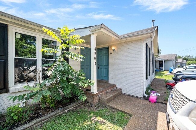 Building Photo - 4754 Trenton Dr
