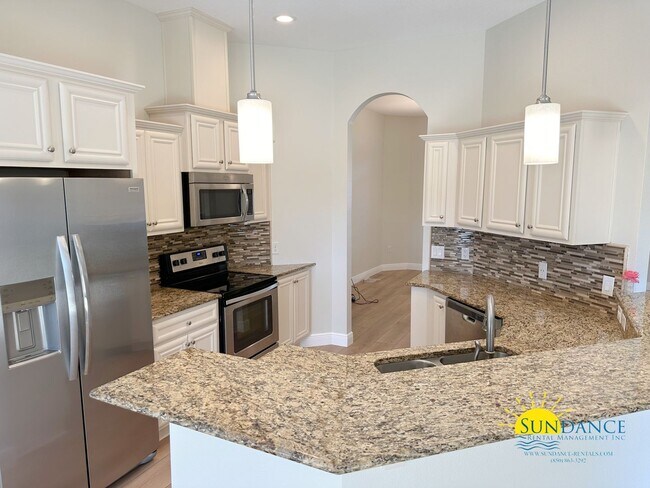 Foto del edificio - Stunning 4 Bedroom Navarre Home!