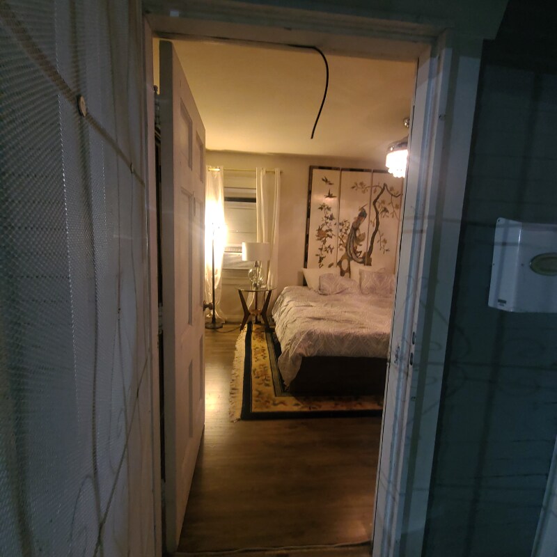 Foto del edificio - 1625 E 10th St