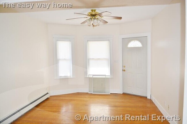 Building Photo - Medford/Tufts 2 Bedroom for $2700.00