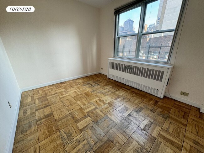 Foto del edificio - 201 E 37th St