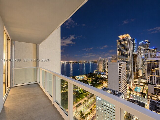 Foto del edificio - 244 Biscayne Blvd