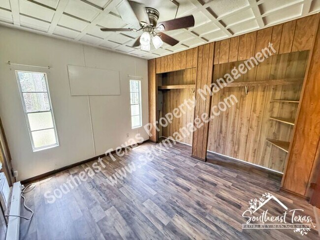Building Photo - 1455 Mohawk St