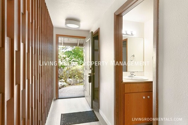 Photo - 9809 SW 49th Ave House