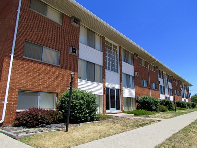 Westland Estates Apartments - Westland, MI | Apartments.com