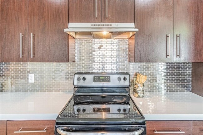 Foto del edificio - 472 Martin St SE