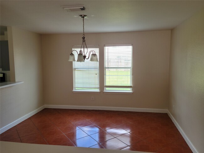 Foto del edificio - 7915 Summerfern Ct