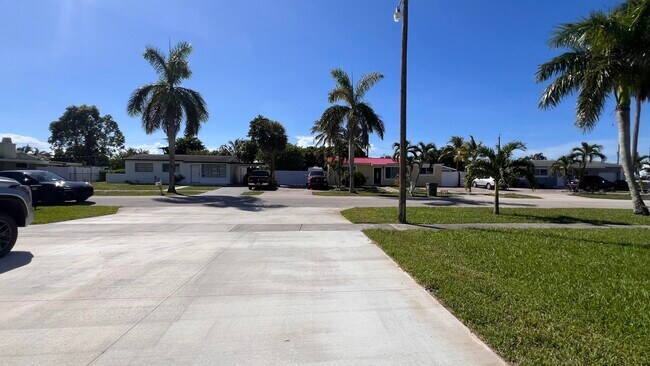 Foto del edificio - 124 Abaco Dr