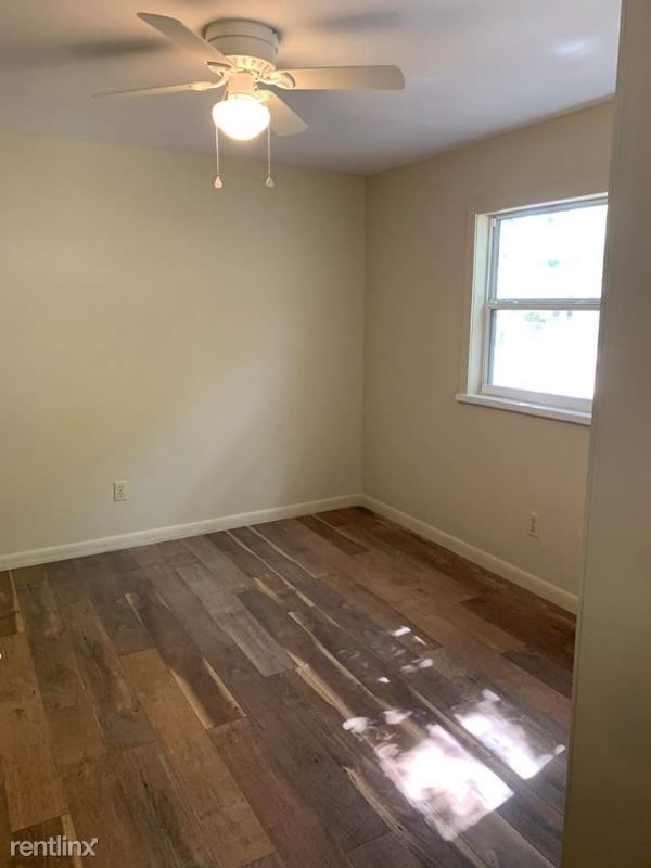 Primary Photo - 3 br, 1 bath House - 2950 Dixie Ave