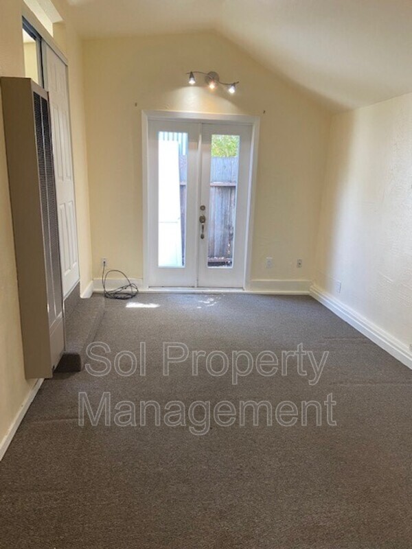 Building Photo - 4452 Soquel Dr