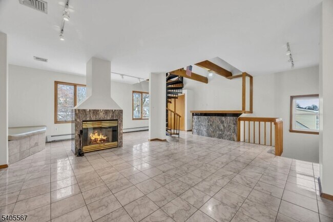 Building Photo - 128 E Colfax Ave