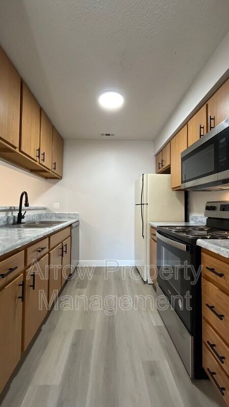 Foto del edificio - 2380 N 44th St