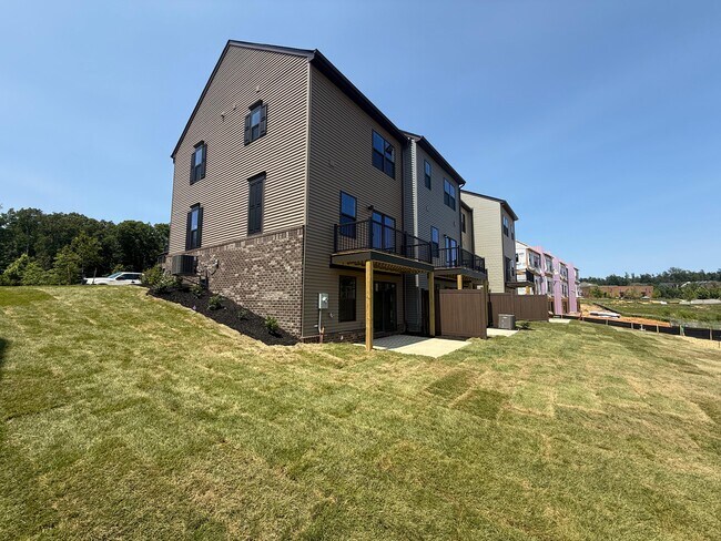 Foto del edificio - 1101 Arbor Way Lane, Midlothian, VA, 23114