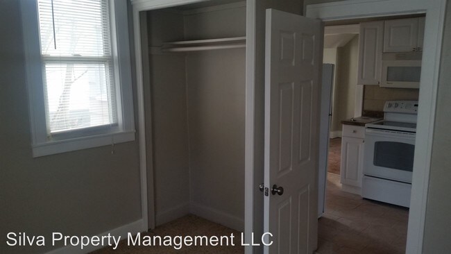 Foto del edificio - 2 br, 1 bath Apartment - 406 W 12 Mile