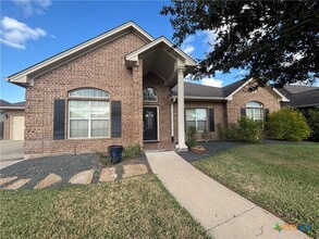 Building Photo - 309 Auburn Hill