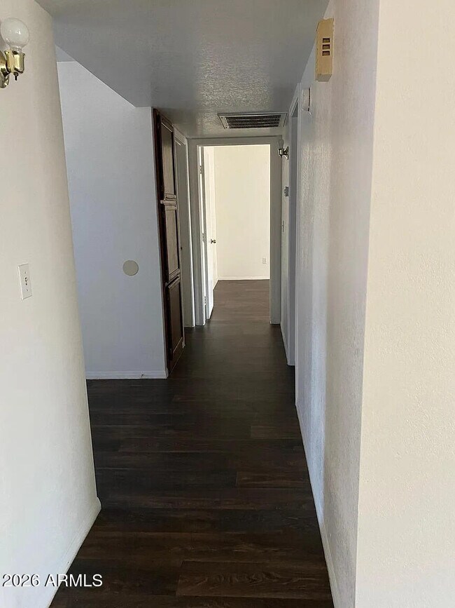 Building Photo - 450 N 335th Ave