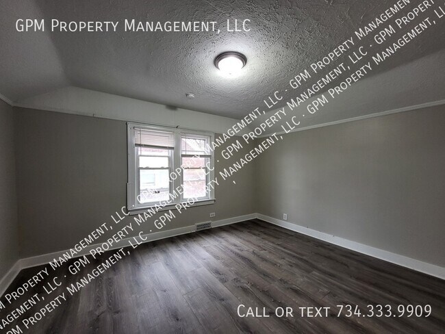 Foto del edificio - 16805 Woodingham Dr