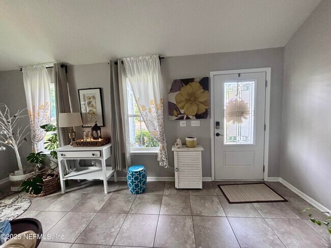 Building Photo - 15702 Chir Pine Dr