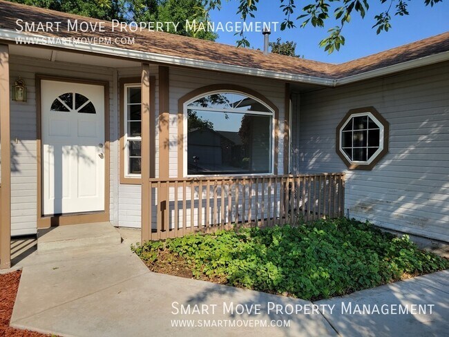 Foto del edificio - 2557 N Laughridge Ave