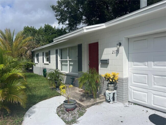 Foto del edificio - 2175 43rd Ave N