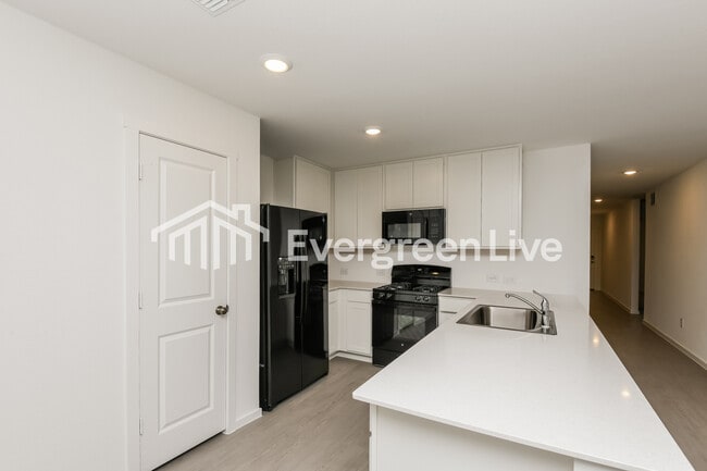 Foto del edificio - 2260 Tierra Madre Blvd