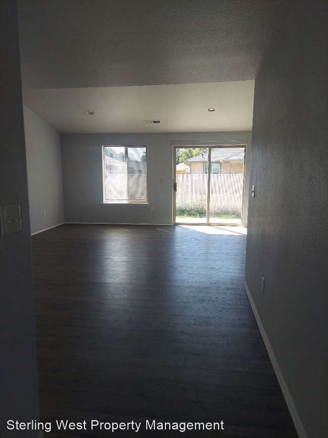 Building Photo - 3 br, 2 bath House - 365 Bradley Way