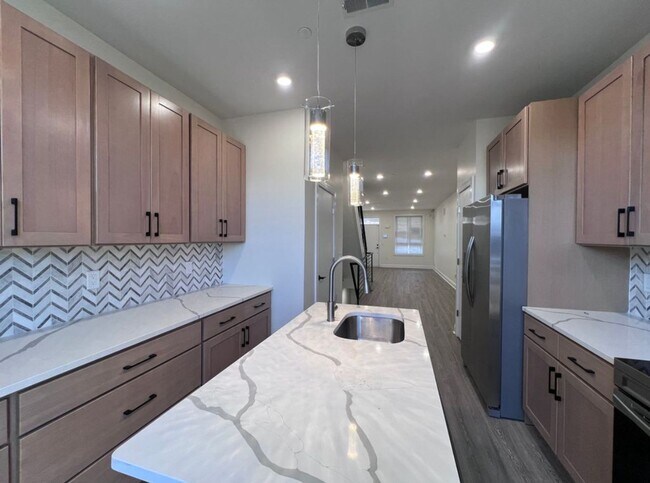 Foto del edificio - 4920-4926 Paschall Ave