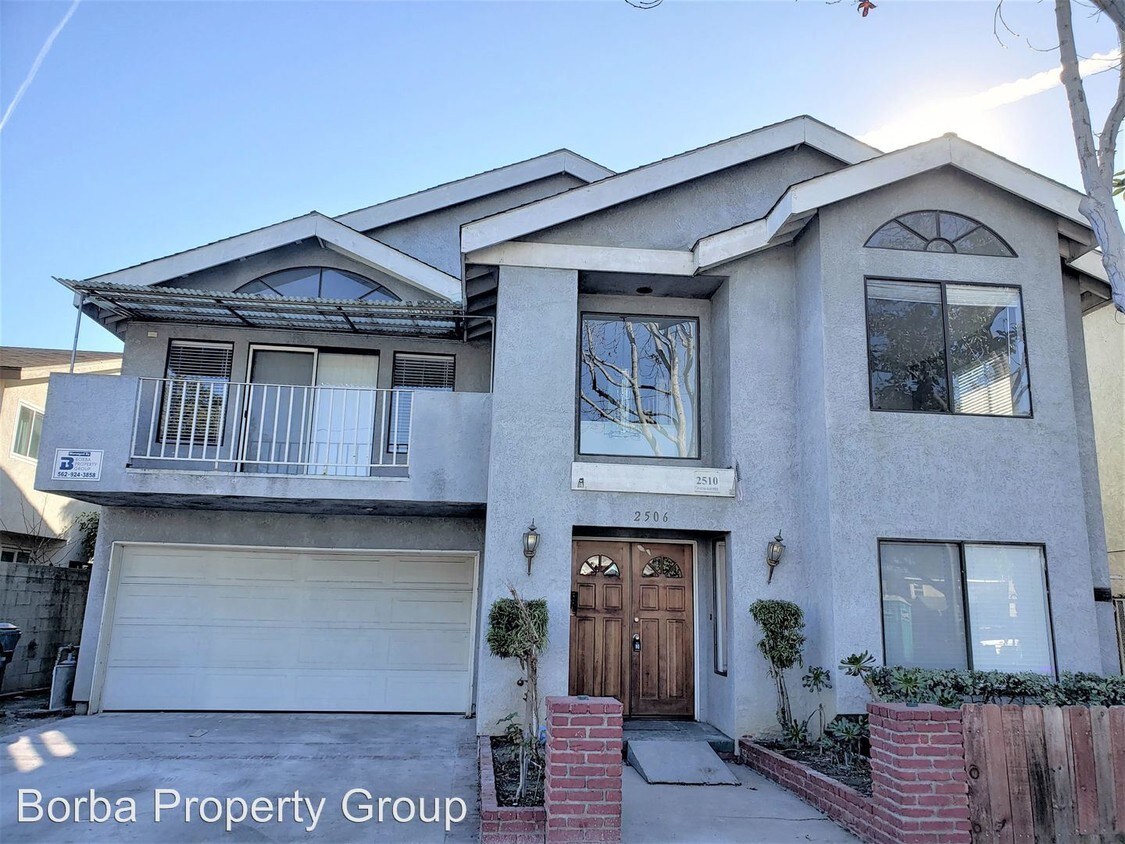 Foto principal - 2506 E 6th St