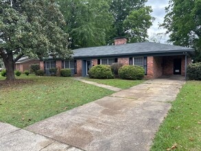 Building Photo - 2724 Forsyth Ln