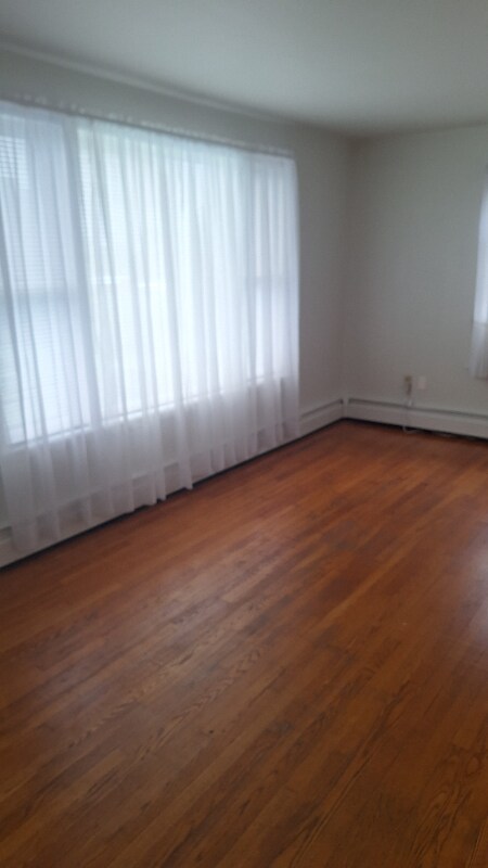 Foto del edificio - 4930 Graceton Rd