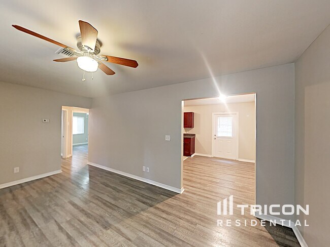 Foto del edificio - 5331 71st St N