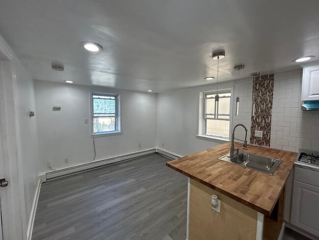 Building Photo - 6809 GRAND Ave