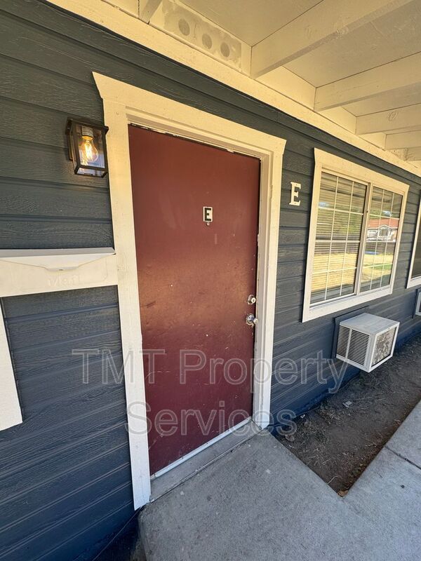 Building Photo - 2720 Forrest St