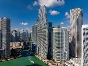Building Photo - 300 Biscayne Blvd Way