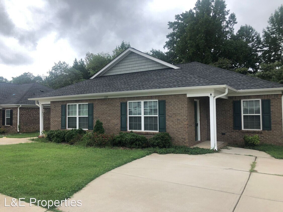 1105 Cason St, Belmont, NC 28012 House Rental in Belmont, NC