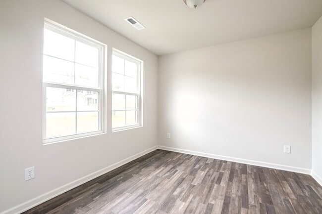 Foto del edificio - 1059 Manor Dr