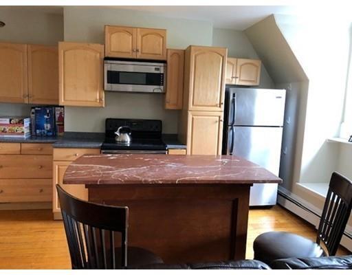 Primary Photo - 332 Tappan St