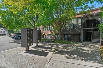 Building Photo - 60 Kensico Rd