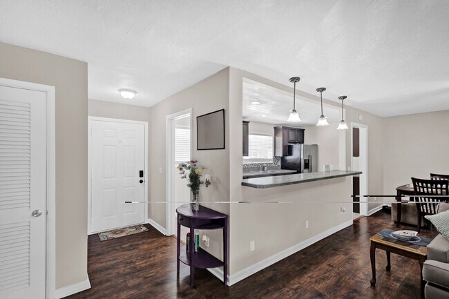 Cocina, barra - 7464 Old Kings Rd S