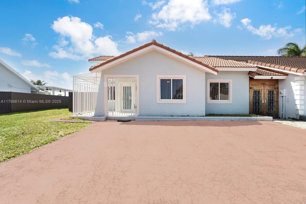 Foto principal - 14343 SW 45th Terrace
