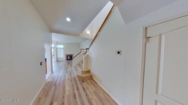 Building Photo - 615 Baywood Ln