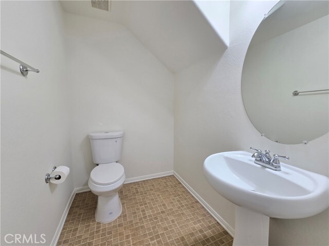Building Photo - 527 N Chardonnay Dr