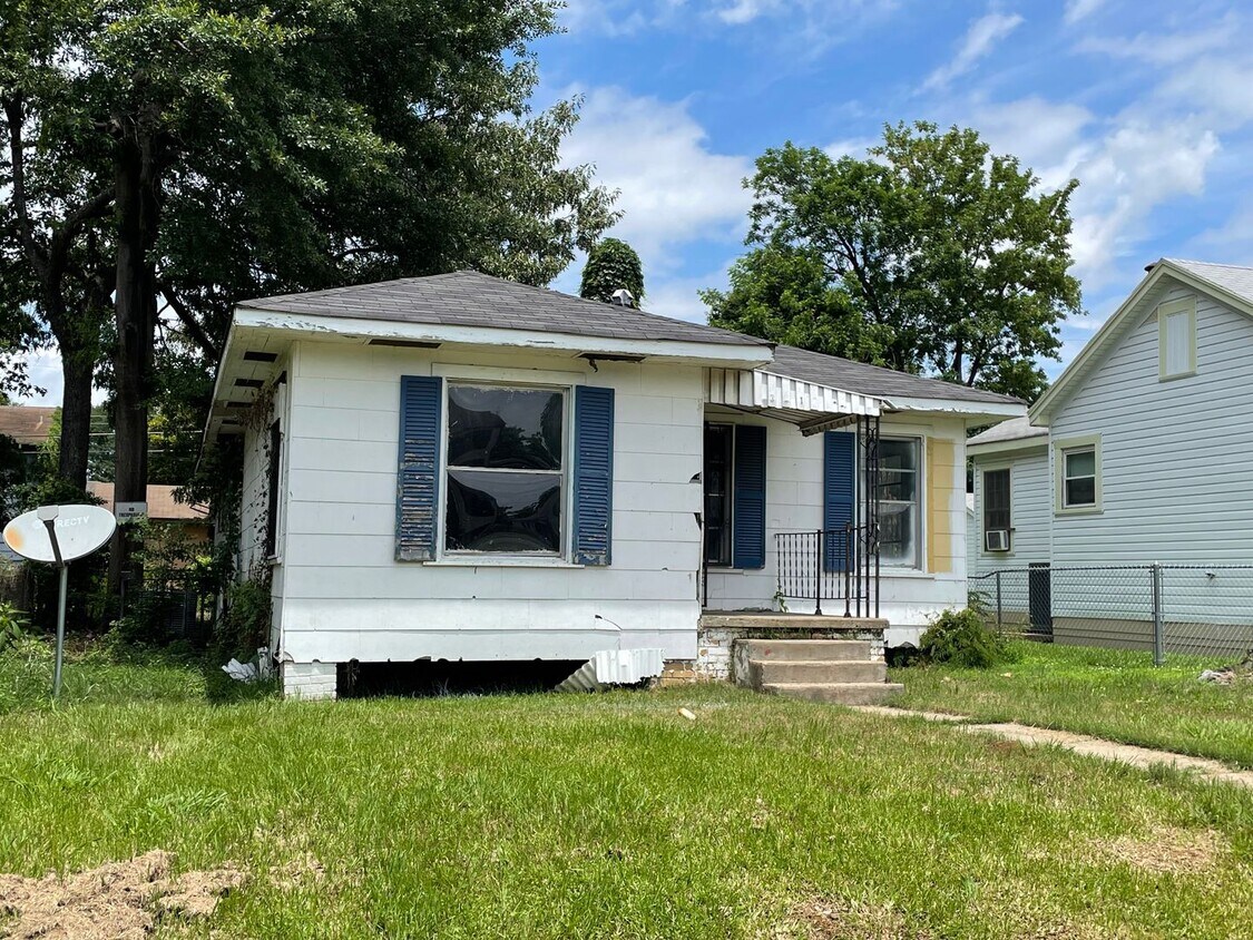 Foto principal - 3 Bedroom Queensborough Home