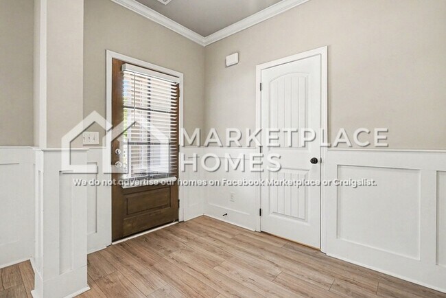 Foto del edificio - 110 Hawthorn Ln