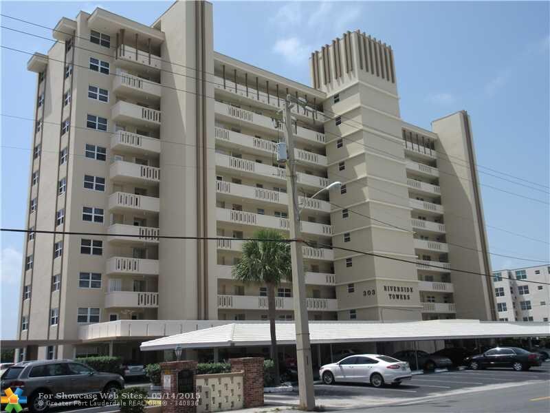 Foto principal - 303 N Riverside Dr