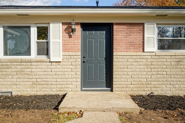 Foto del edificio - Recently Remodeled 4-Bedroom Home with Modern Upgrades & Spacious Yard in McCordsville