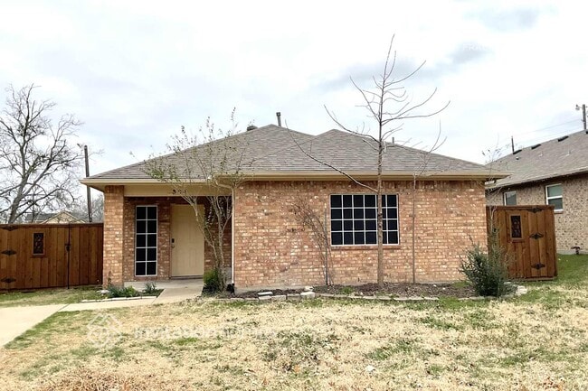 Building Photo - 304 Ross