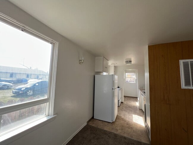 Building Photo - c1604