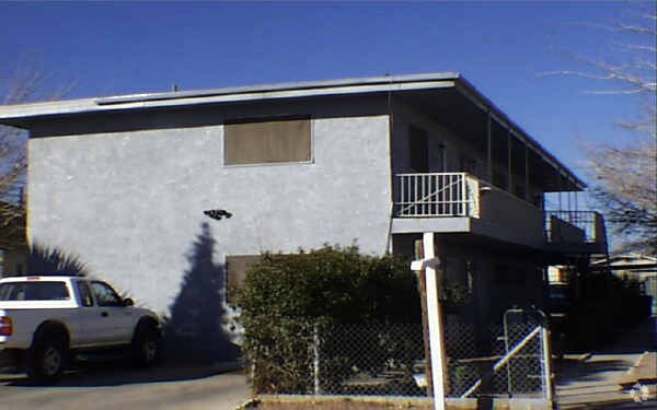 Foto del edificio - 1813 Harding St